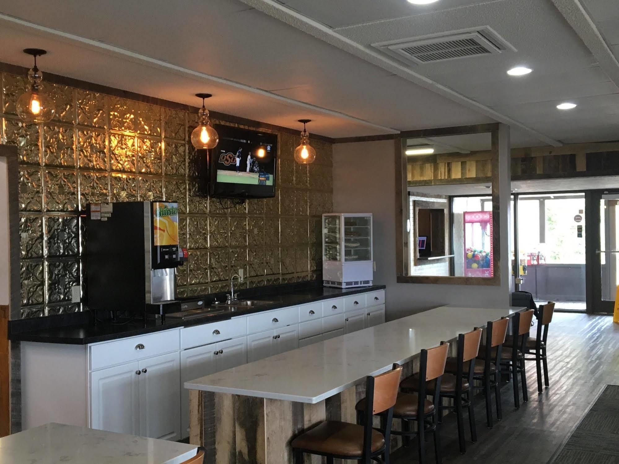 Sunlac Inn Lakota Zewnętrze zdjęcie